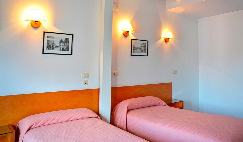 Hostal La Viuda Pobra De Trives Camera foto