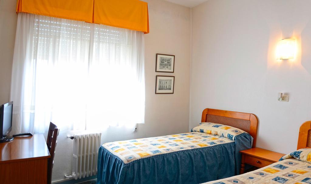 Hostal La Viuda Pobra De Trives Camera foto