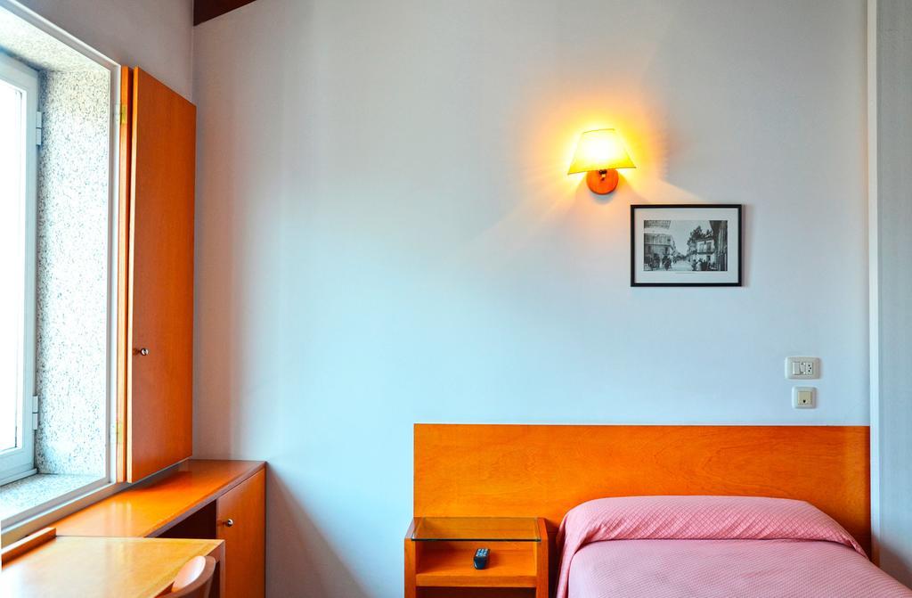 Hostal La Viuda Pobra De Trives Camera foto